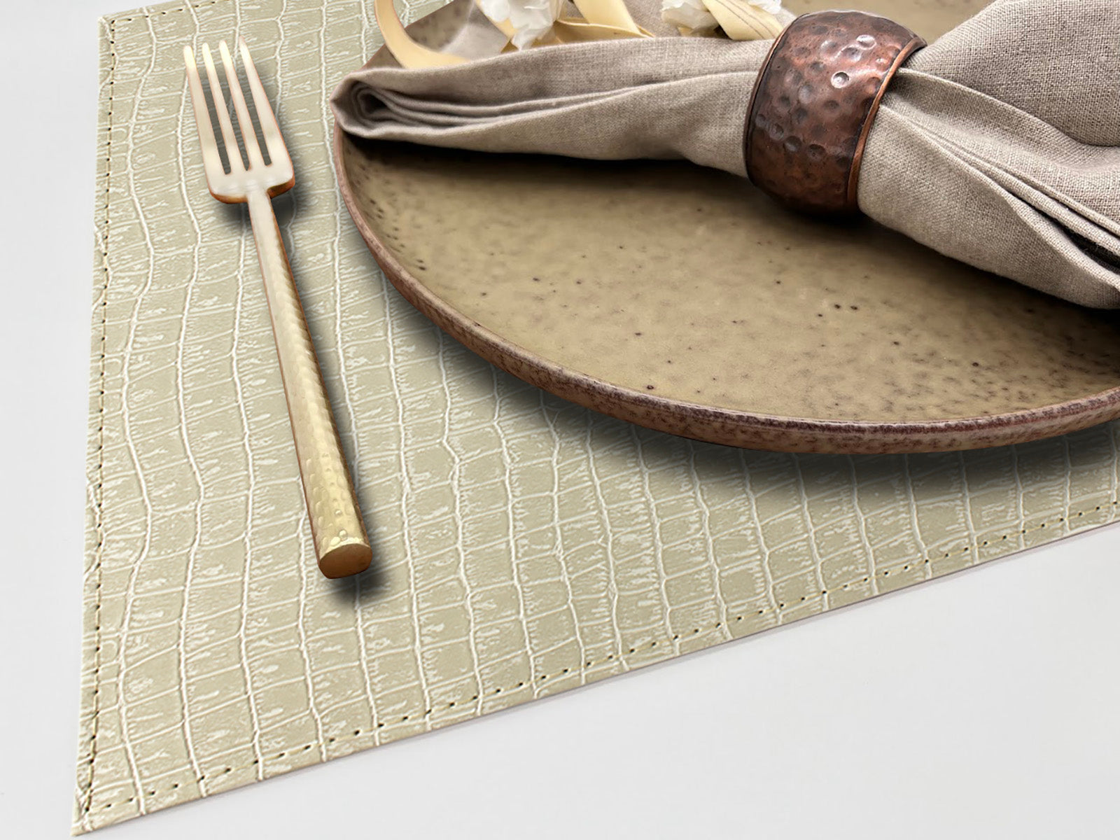 Davanti by Frieling Crocodile Placemats Set of 6, Rectangular 16.5 x 12.5 Inch Indoor Outdoor Table Placemats – Beige