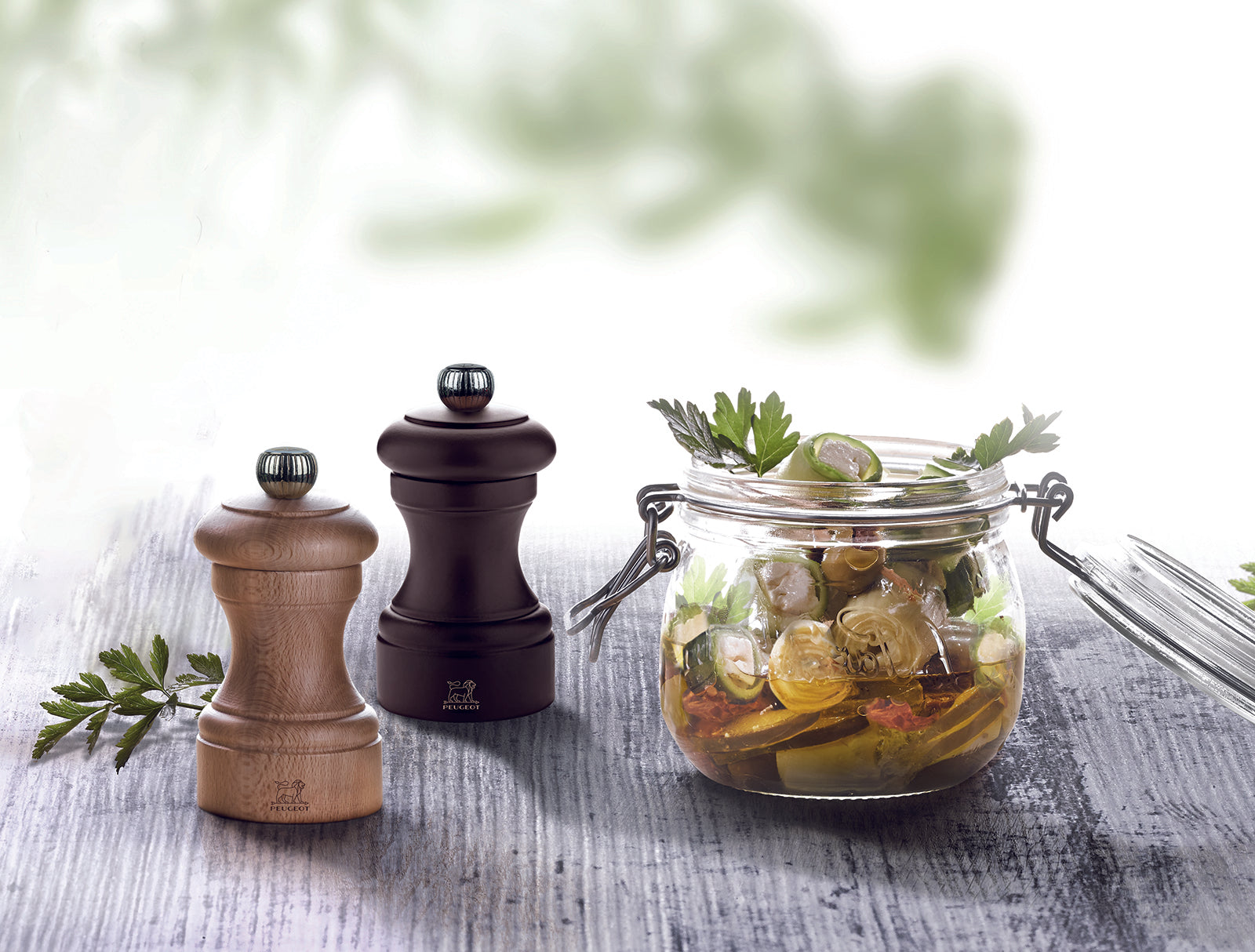 Peugeot Bistro 4-Inch Salt Mill, Natural