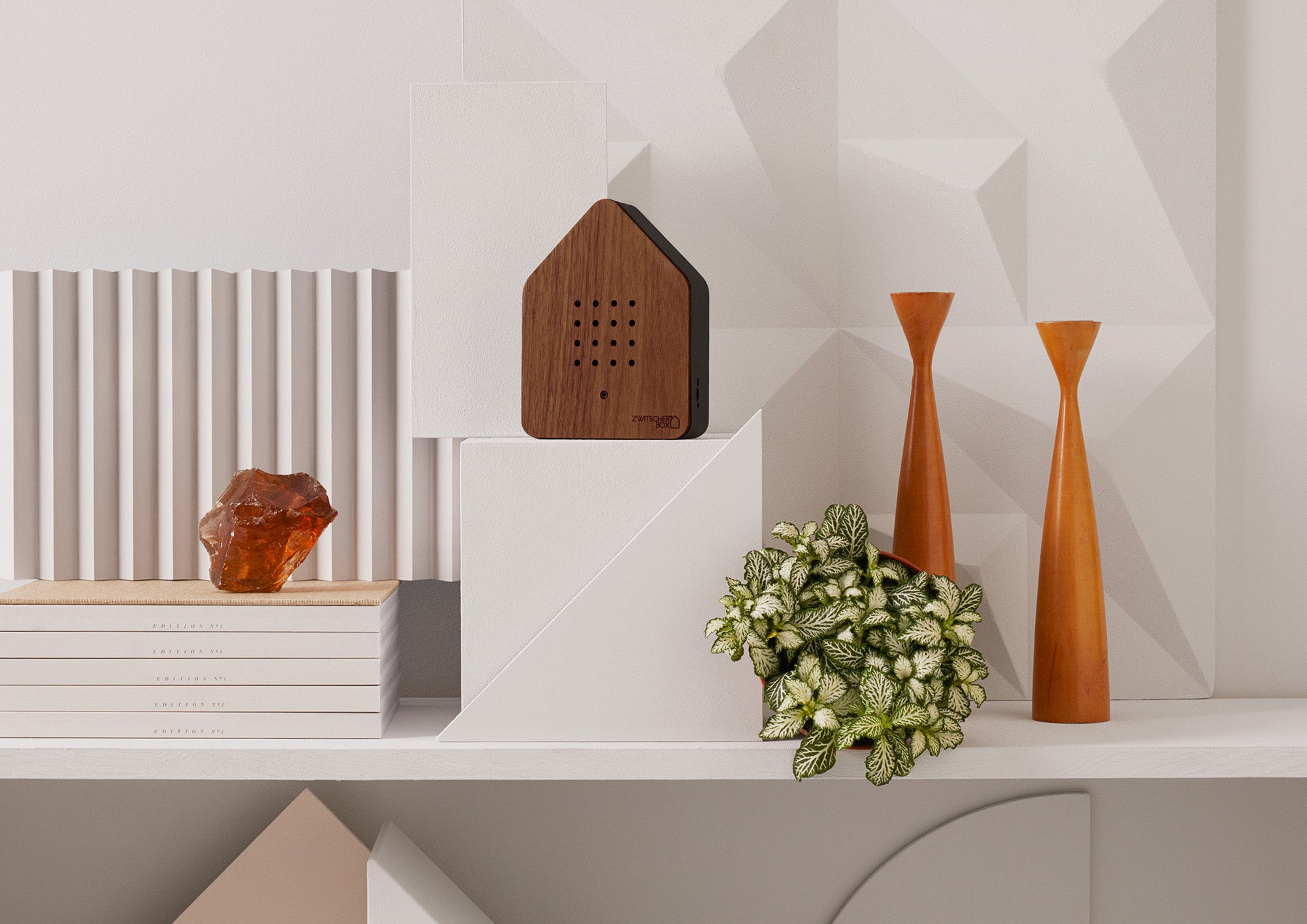 Zwitscherbox Sound Therapy Machine with Motion Sensor, Walnut Wood and Black