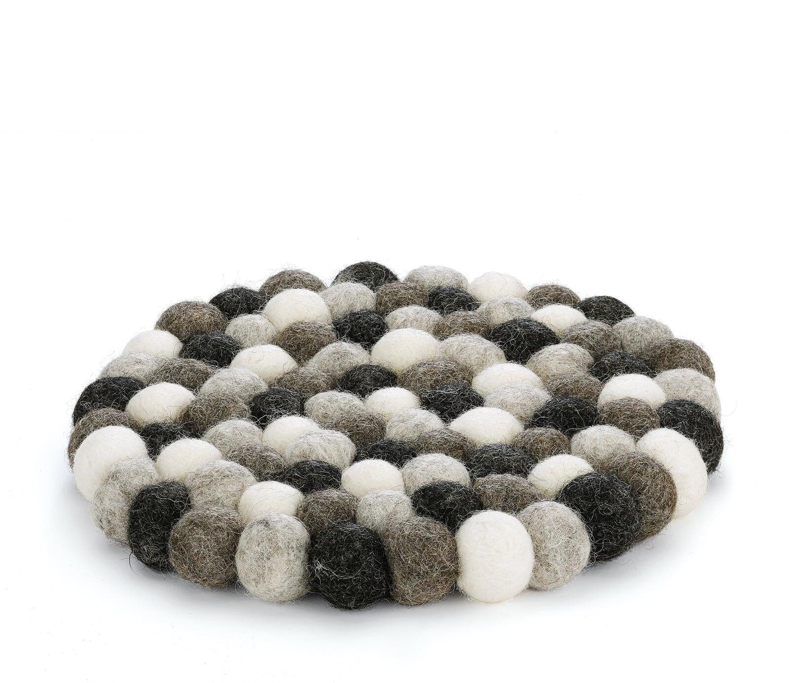 Cilio Fair Trade Virgin Sheep Wool Trivet, Handcrafted in Nepal, 8.5-Inch Round, Light Gray