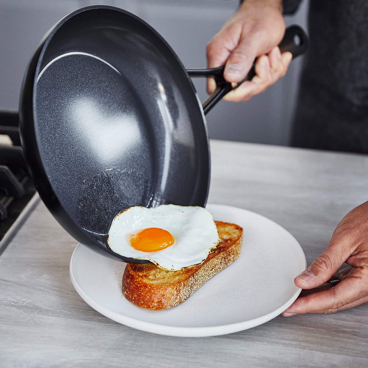 GreenPan SmartShape Healthy Ceramic Nonstick Hard Anodized 9.5-Inch Fry Pan