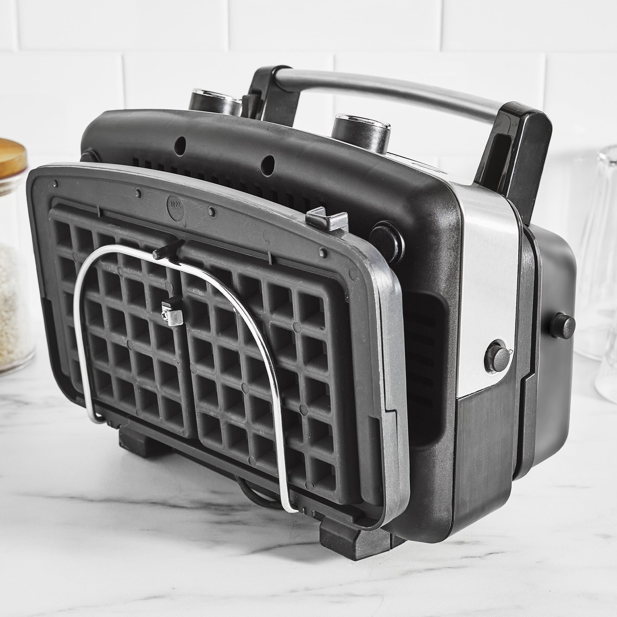 GreenPan Elite 2-Square Belgian Waffle Iron with Ceramic Nonstick Plates, Black