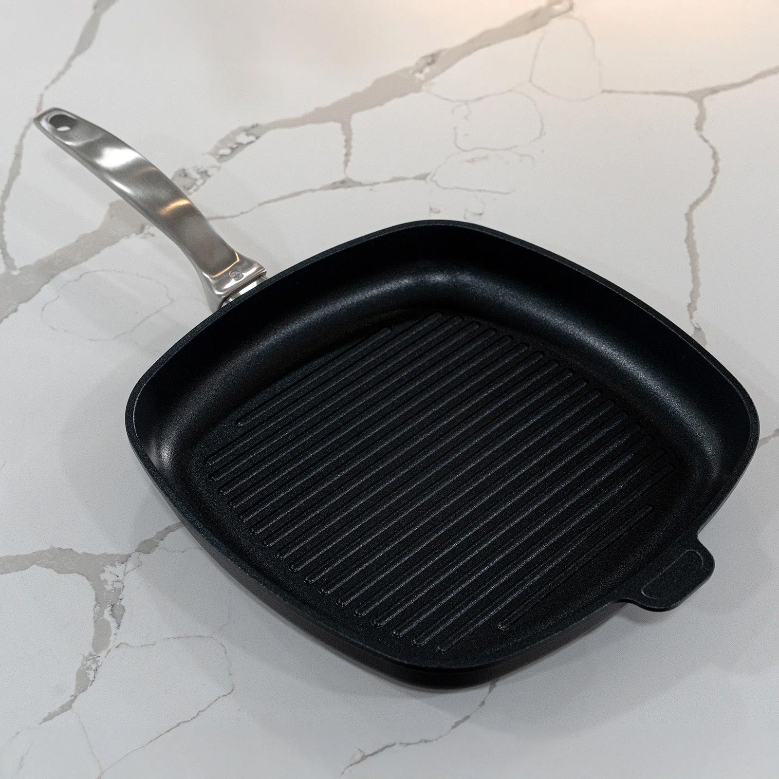 Swiss Diamond CHD Nonstick 11-Inch x 11-Inch Square Grill Pan