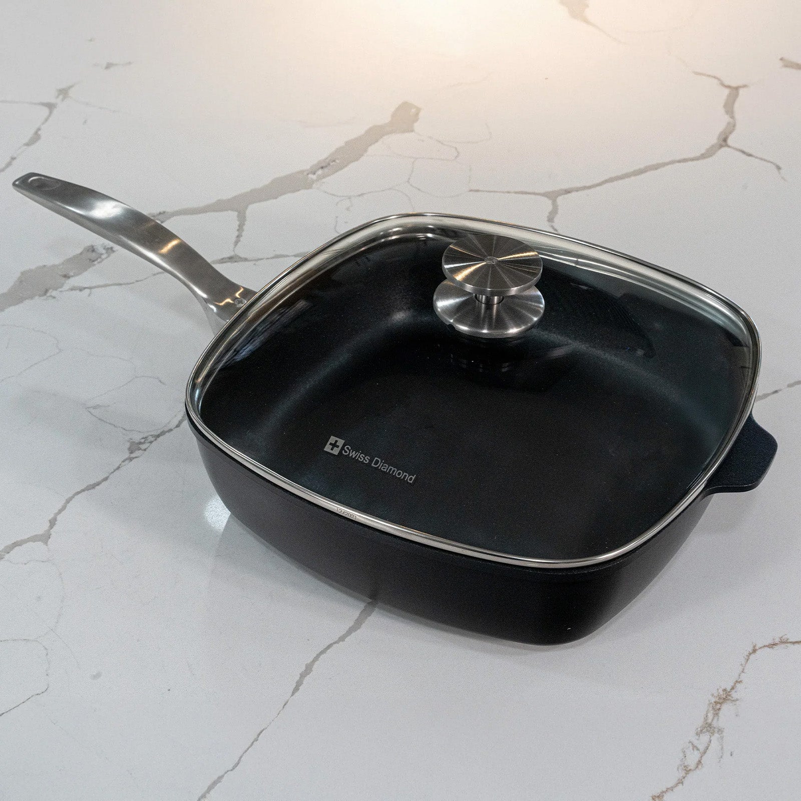 Swiss Diamond CHD Nonstick Square Saute Pan with Glass Lid, 11-Inch x 11-Inch