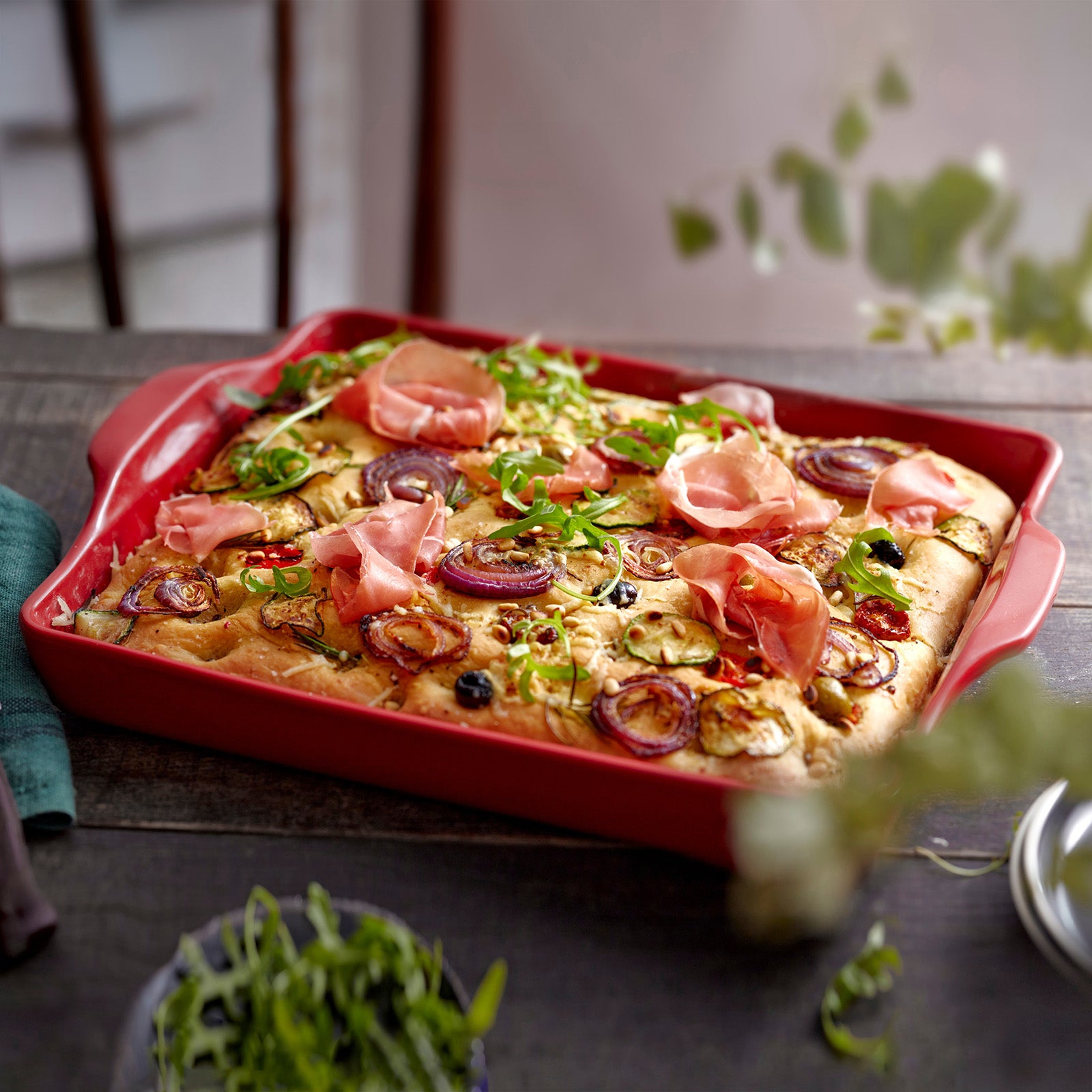 Emile Henry Foccacia Bread Pan and Detroit Style Pizza Pan, Burgundy