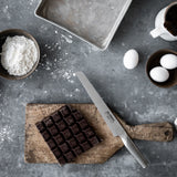 Global Classic 8.5 Inch Bread Knife