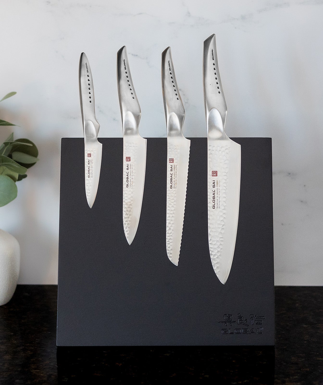Global Bitoku SAI Essentials 5 Piece Knife Set with Magnetic Block, Rubberwood