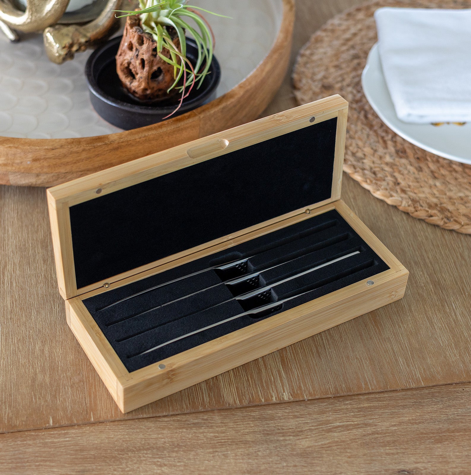 Global 4-Piece Steak Knife Set with Bamboo Box