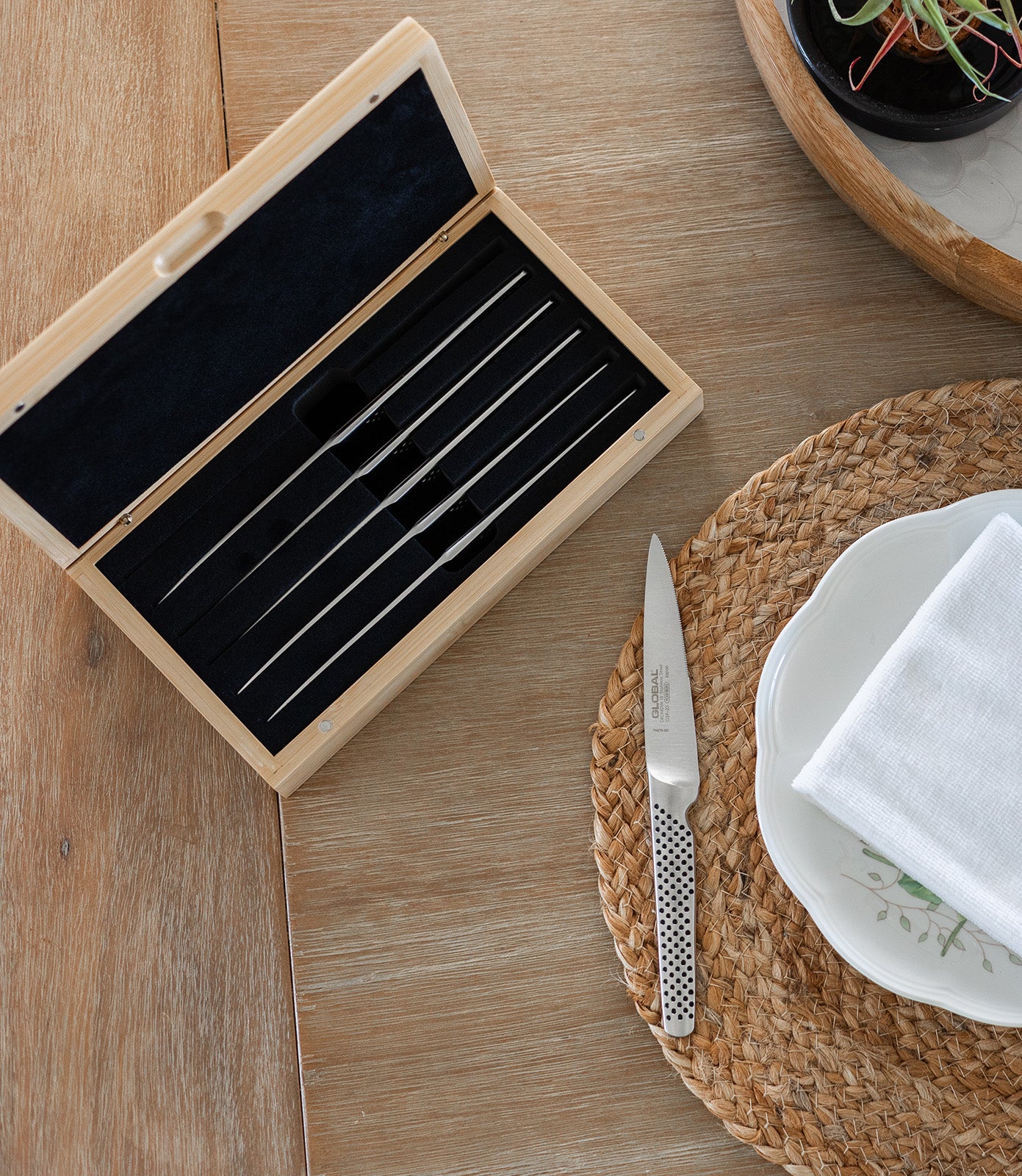 Global 6-Piece Steak Knife Set with Bamboo Box