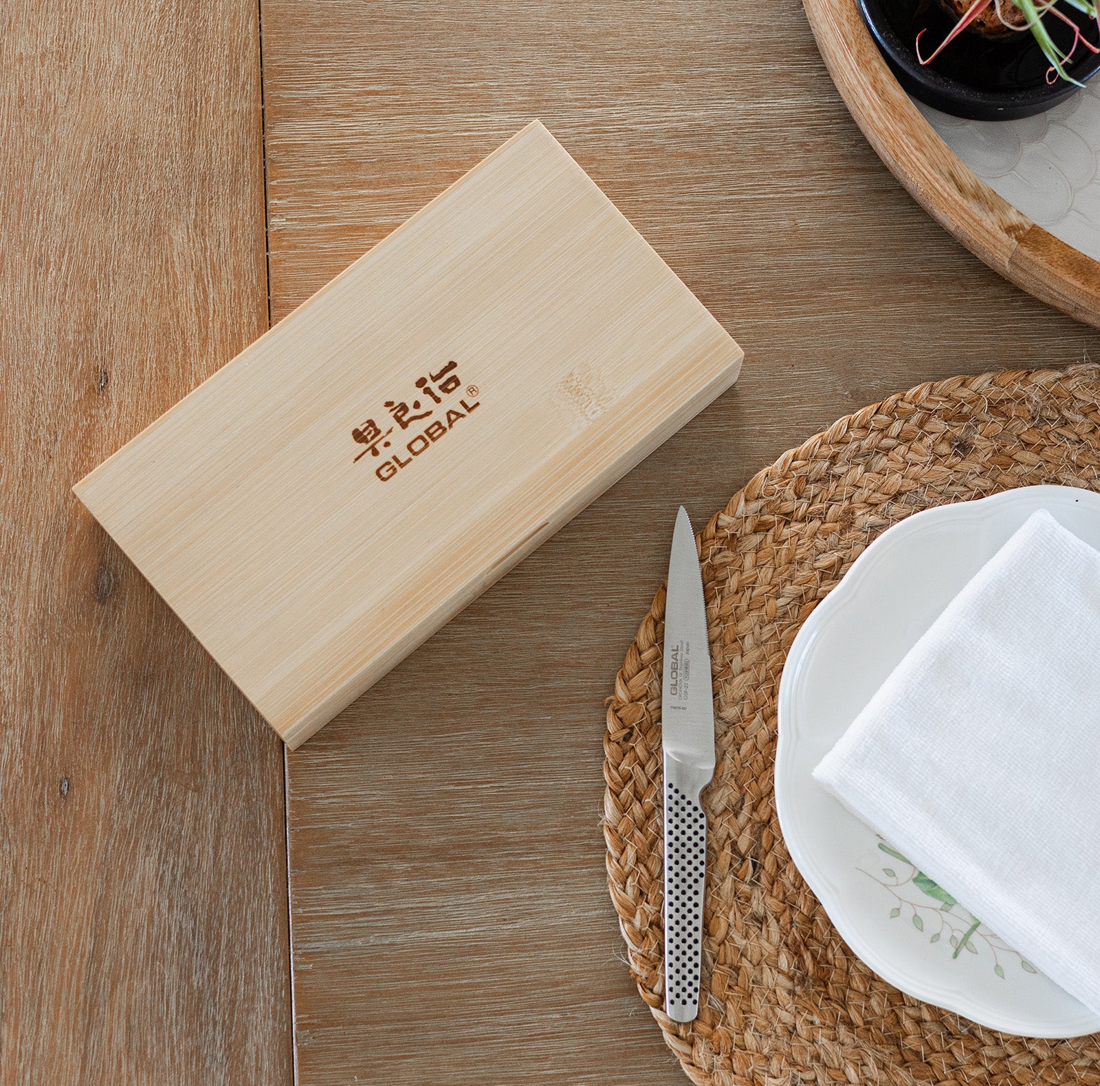 Global 6-Piece Steak Knife Set with Bamboo Box