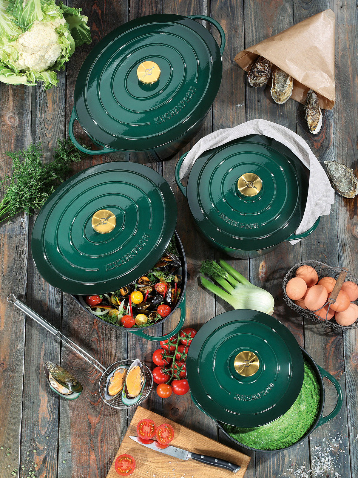 Kuchenprofi Provence Enameled Cast Iron Oval Dutch Oven, 13" L, 7.4 qt, Racing Green