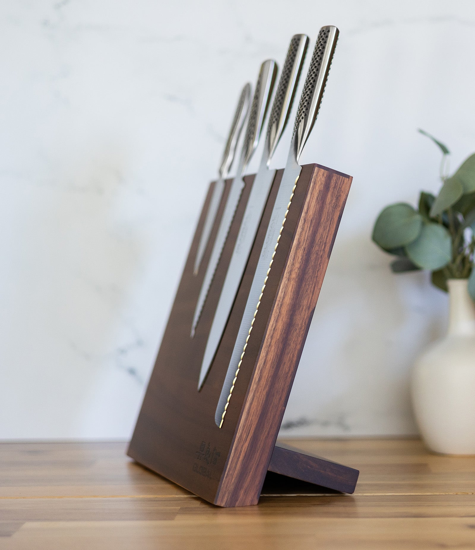 Global Magnetic Easel Knife Block, Acacia