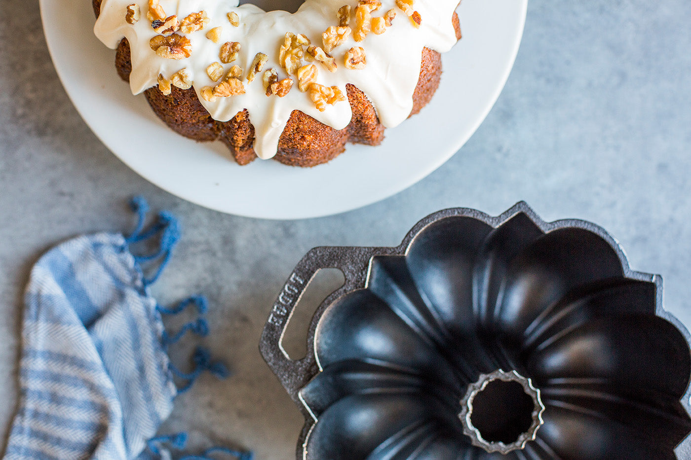 Lodge Legacy Series Fluted Cake Pan, Cast Iron