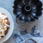 Lodge Legacy Series Fluted Cake Pan, Cast Iron