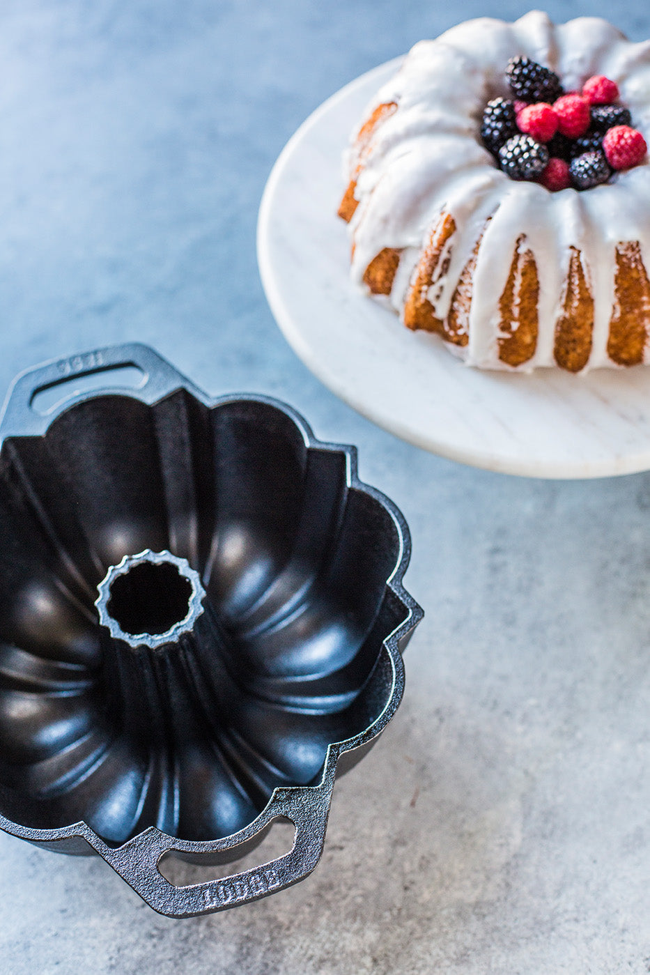 Lodge Legacy Series Fluted Cake Pan, Cast Iron