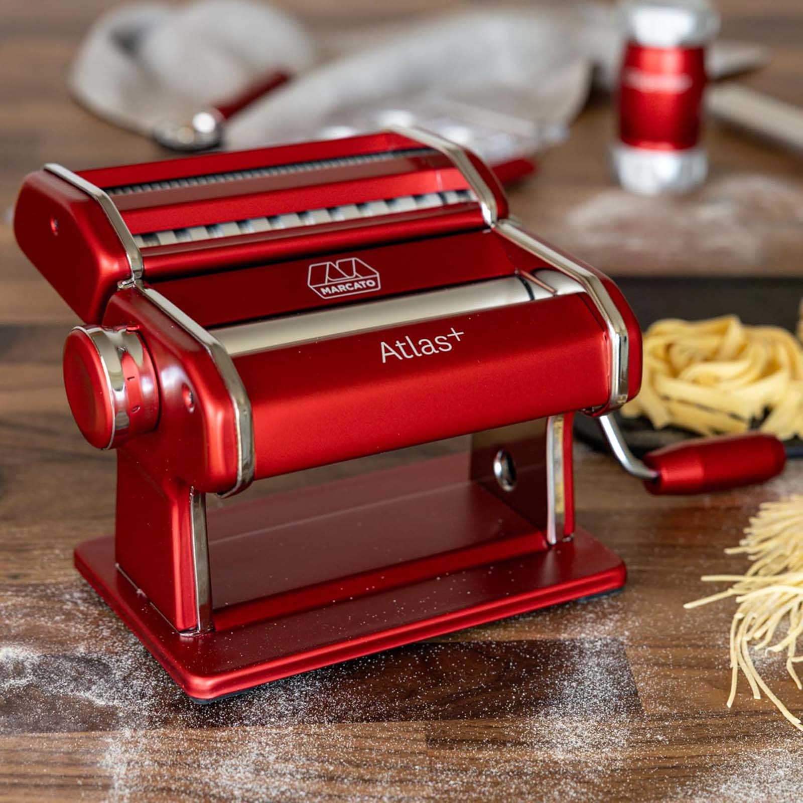 Marcato Atlas+ Pasta Machine with Cutter, Hand Crank, and Instructions, Made in Italy, Red