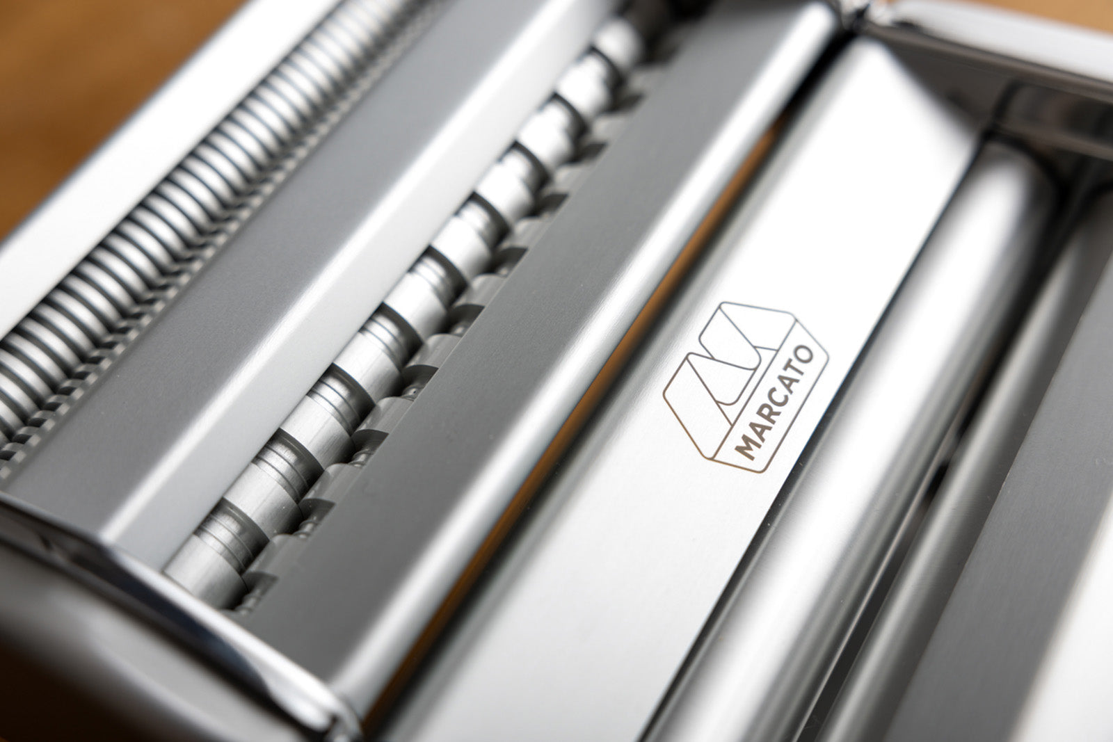 Marcato Atlas 150 Pasta Machine with Cutter, Hand Crank, and Instructions, Made in Italy, Ice