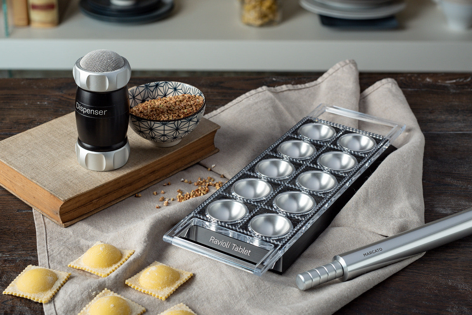 Marcato Atlas Tablet Pasta Maker, Made in Italy, Makes 10 Raviolis, Black