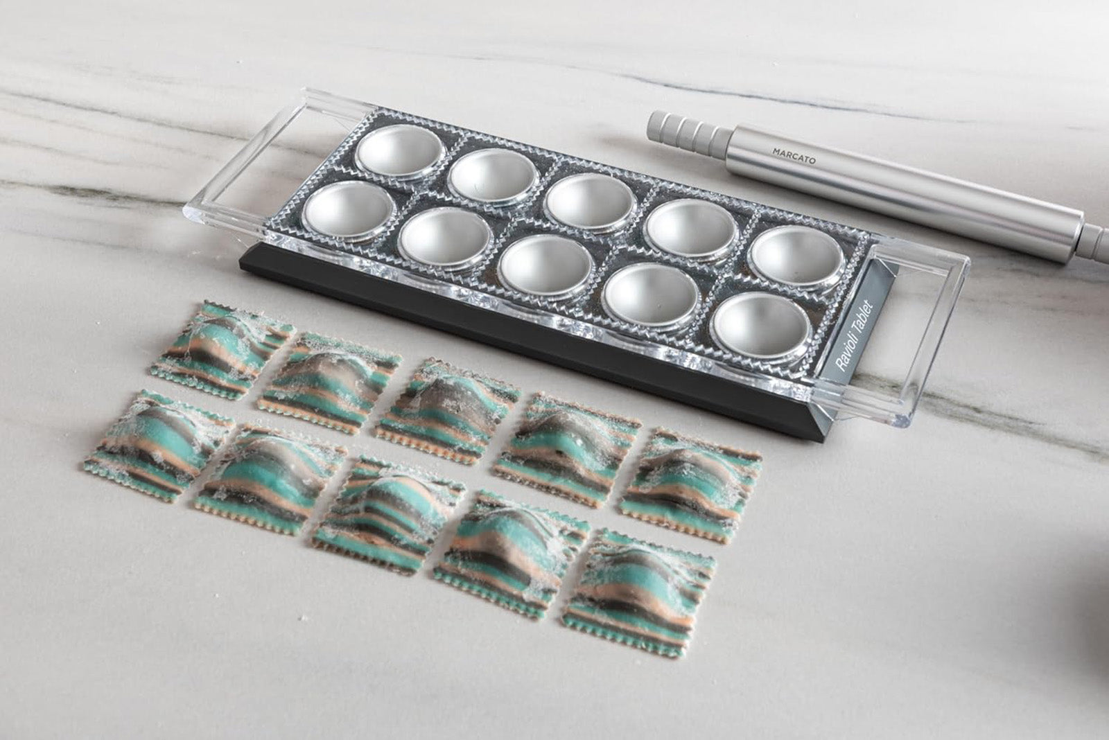 Marcato Atlas Tablet Pasta Maker, Made in Italy, Makes 10 Raviolis, Powder Grey