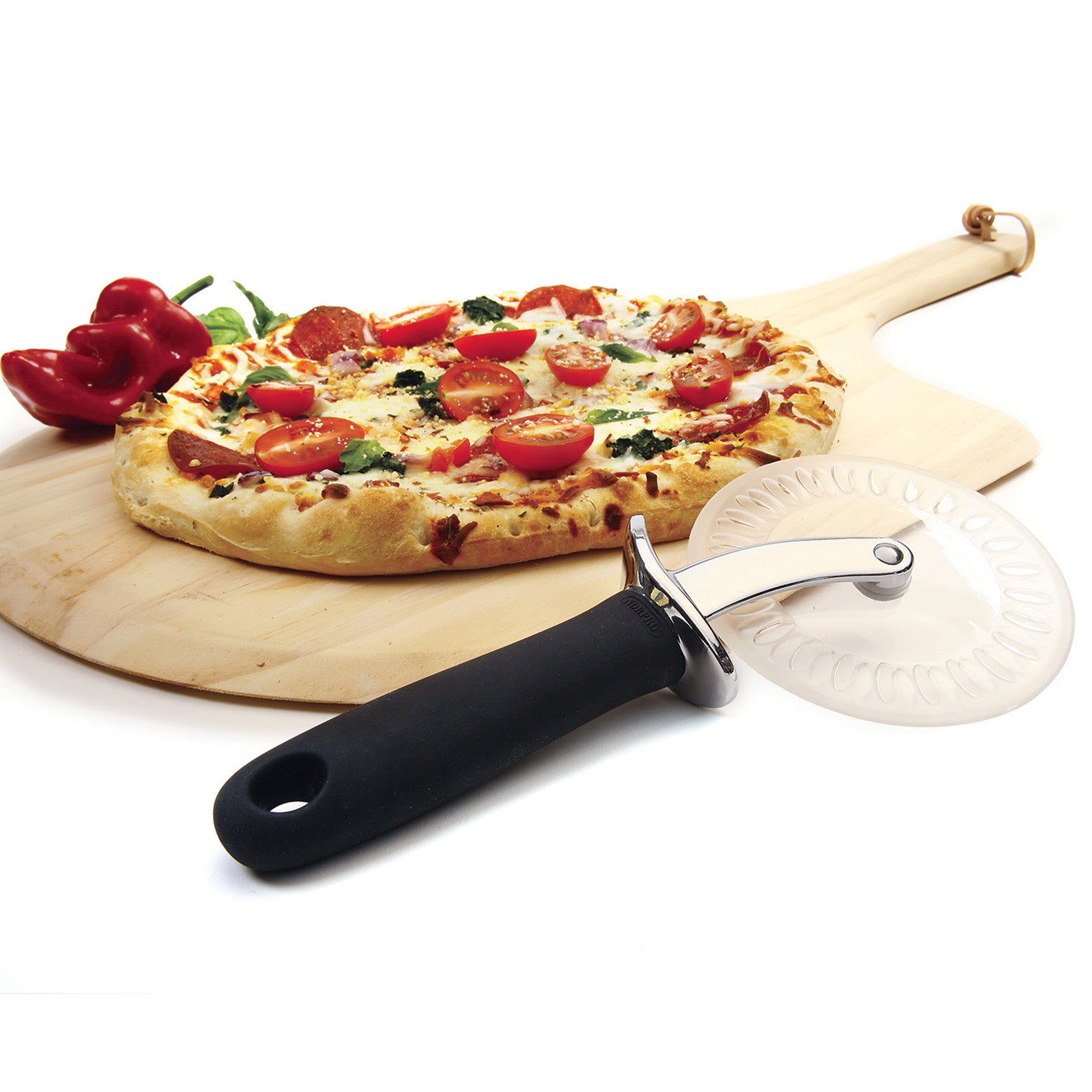 Norpro Grip EZ Pizza Wheel with Scalloped Blade