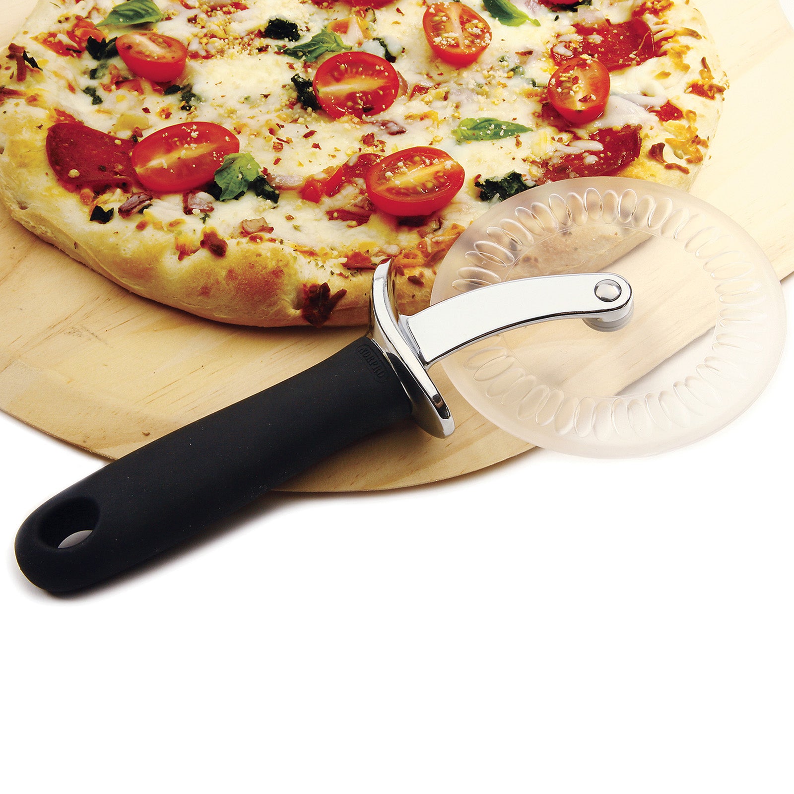 Norpro Grip EZ Pizza Wheel with Scalloped Blade
