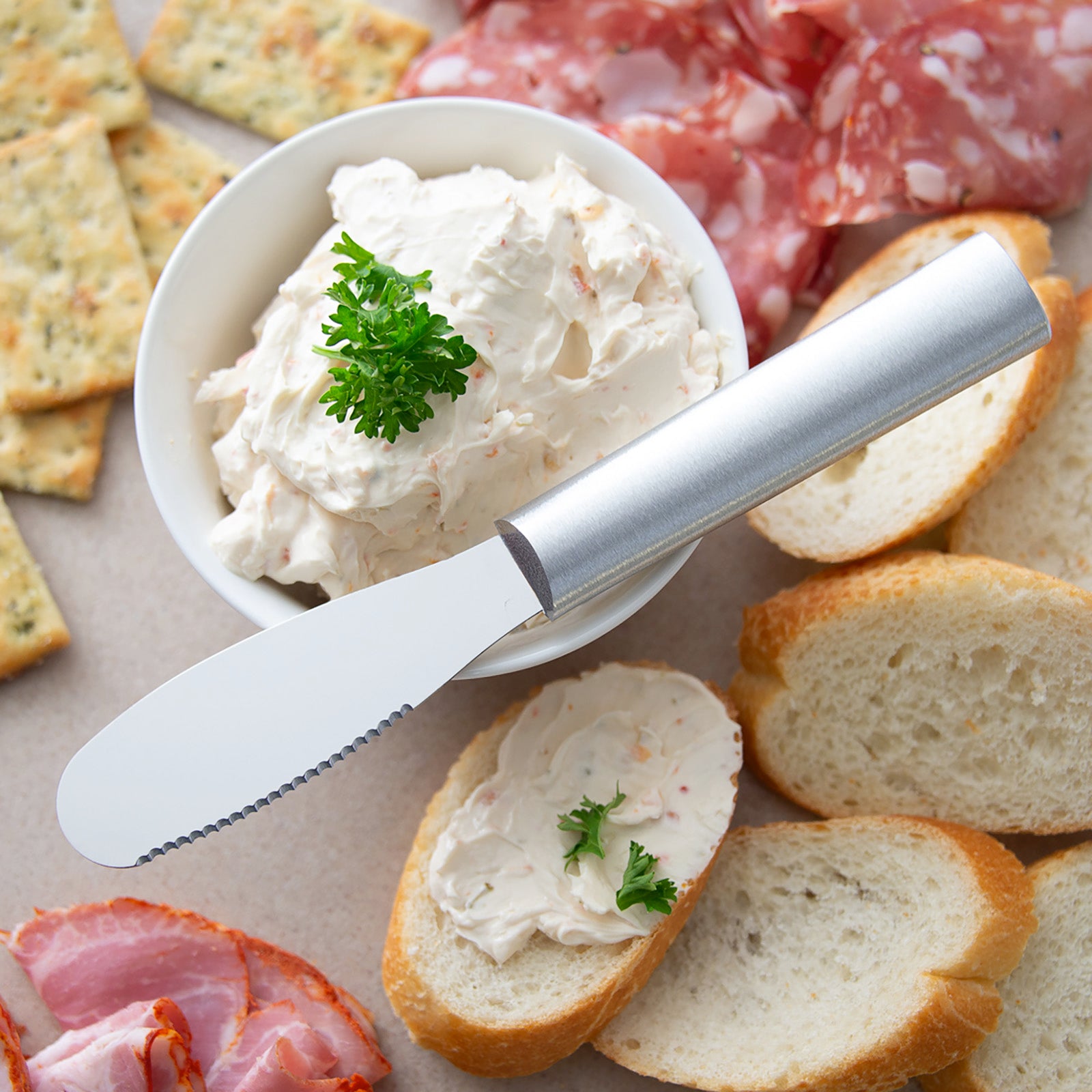 Rada Cutlery 3.375-Inch Party Spreader Stainless Steel Serrated Blade, Aluminum Handle