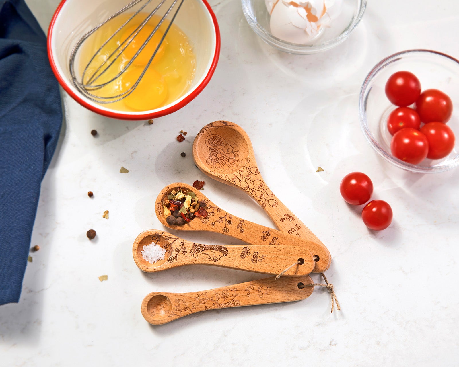 Talisman Designs Laser Etched Honey Bee Beechwood Measuring Spoons, Woodland Collection, Set of 4