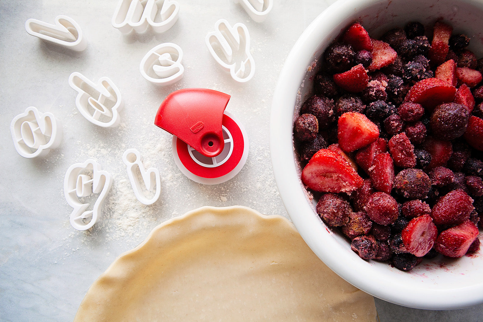 Talisman Designs Pastry Wheel Pie Crust Decorator, Red