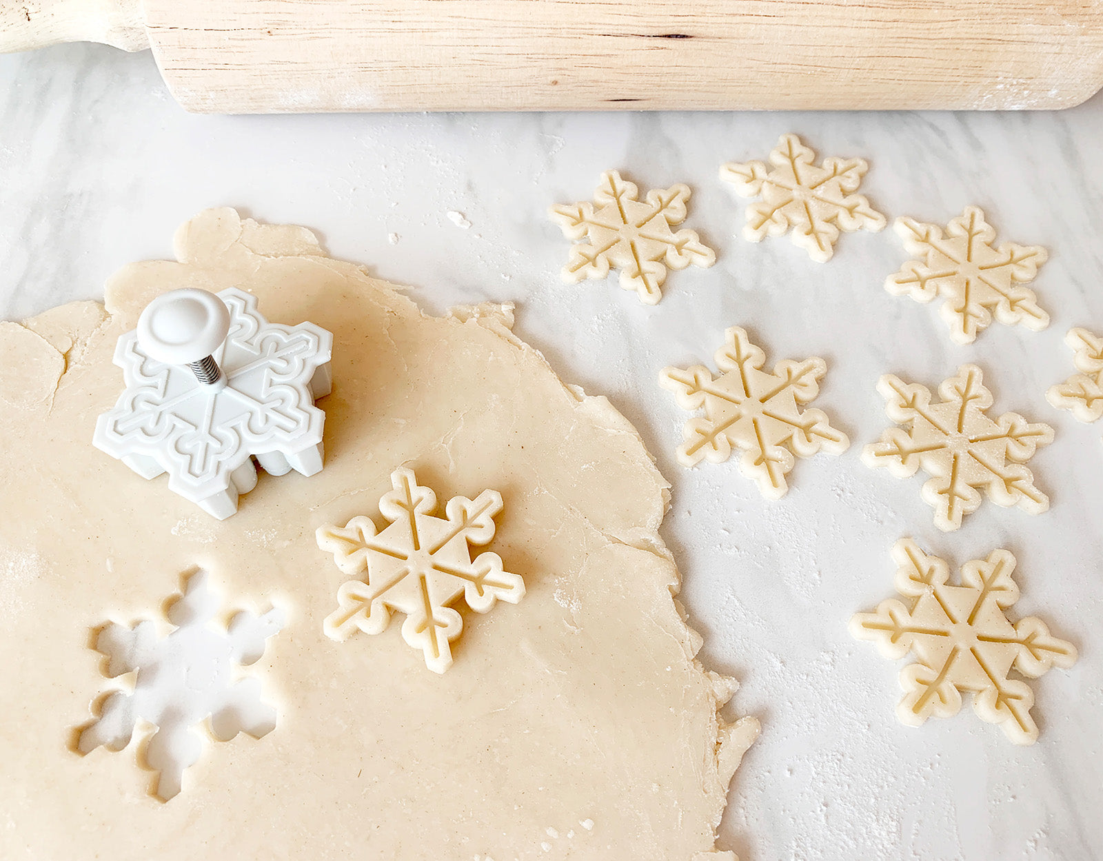 Talisman Designs Plunger Style Pie Crust Cutters, Occasions Design, 4 Piece Set