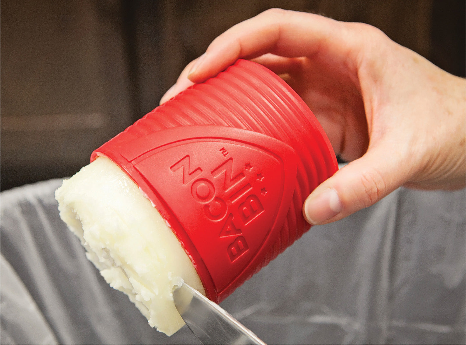 Talisman Designs Bacon Bin Silicone Grease Container with Strainer, 1 cup, Red