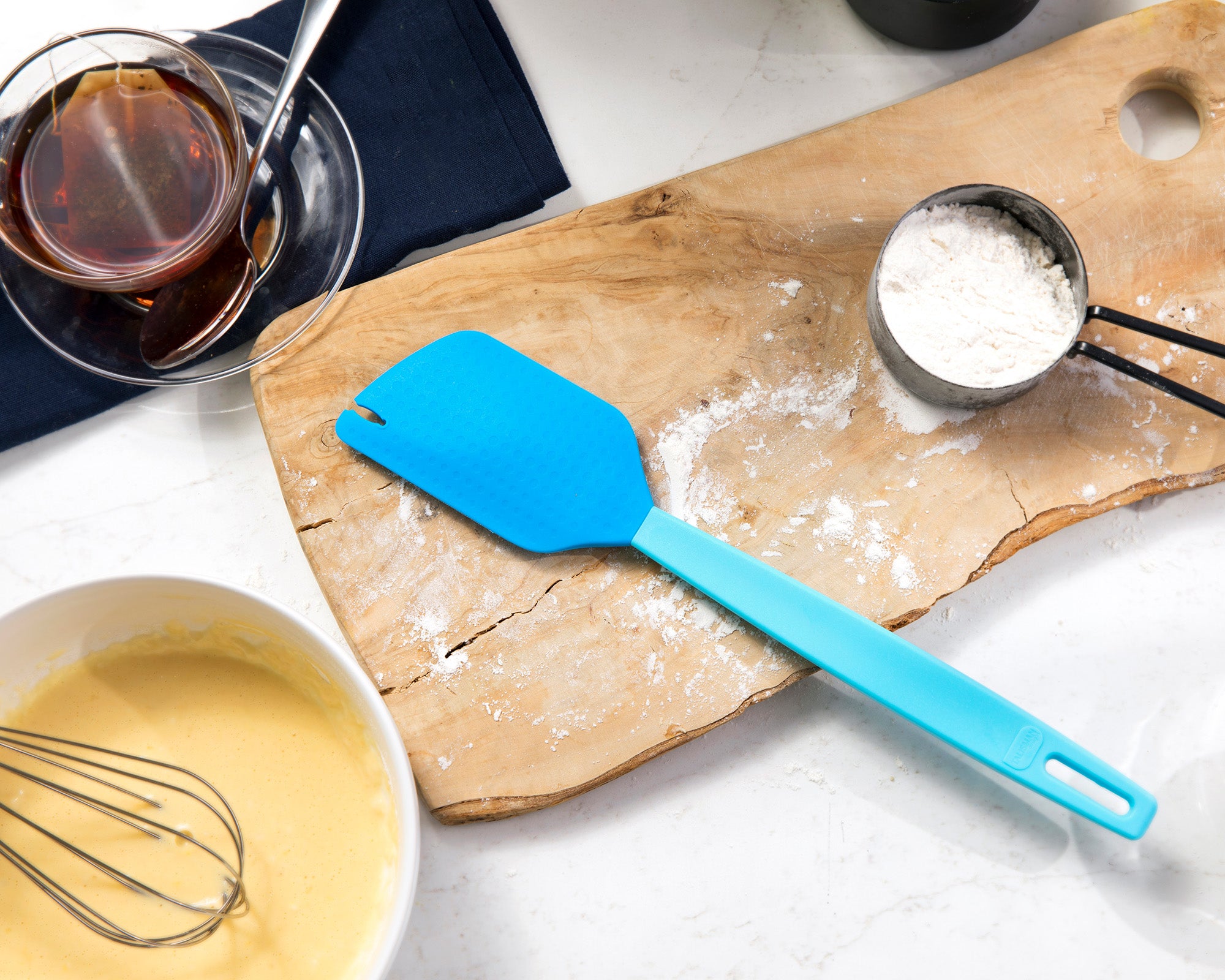Talisman Designs 2-in-1 Beater Scraper Spatula, Blue