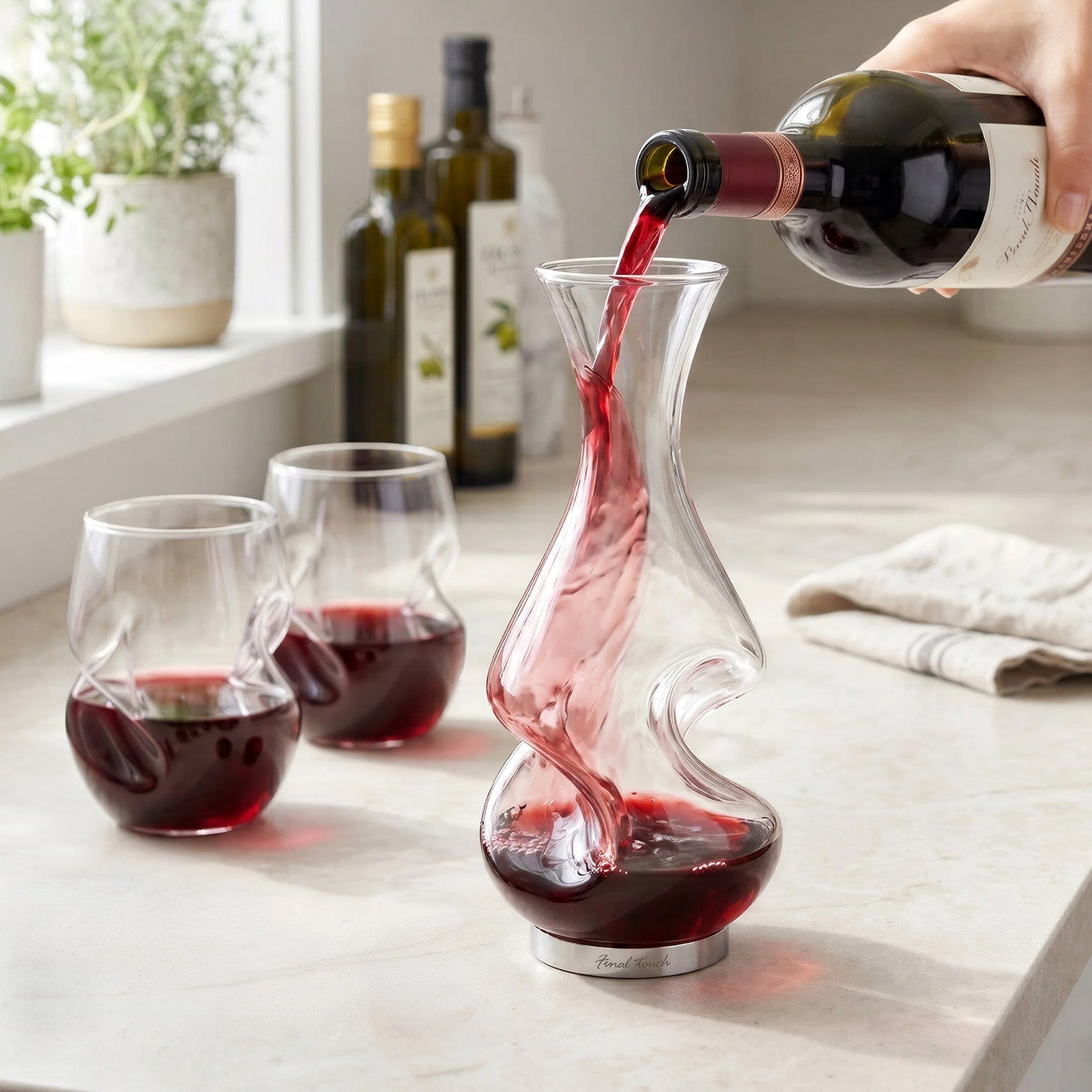Final Touch Conundrum Aerator Decanter, Half Bottle / 375 ml, Borosilicate Glass & Stainless Steel