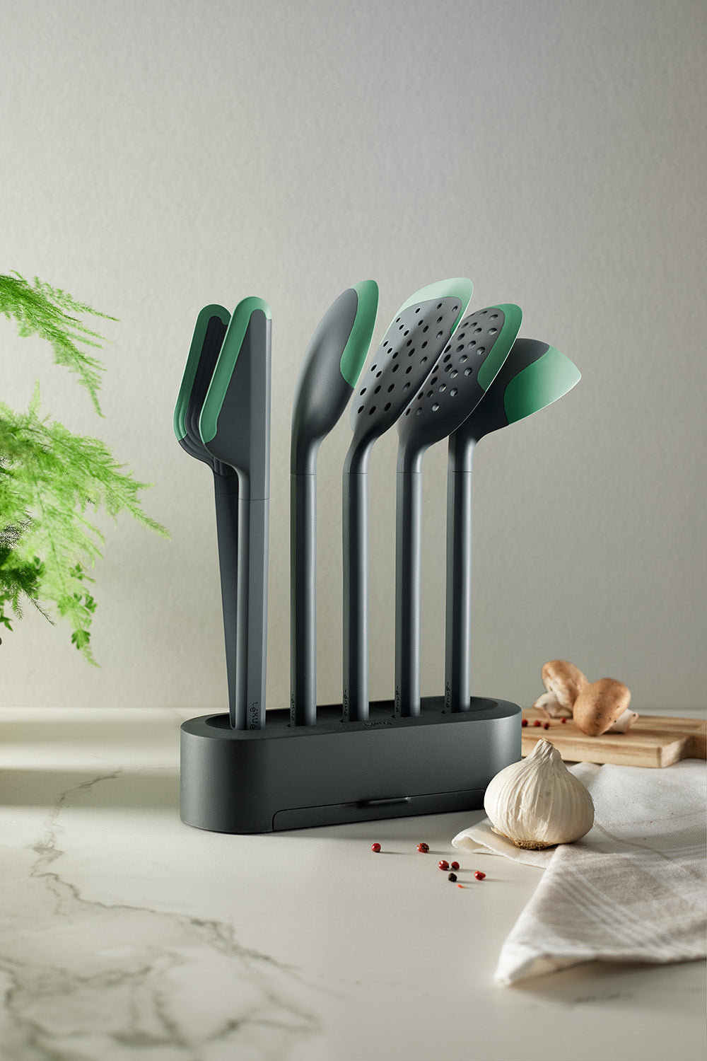 Lekue Essential Cooking Tool Set 5 Kitchen Utensils With Stand, Black