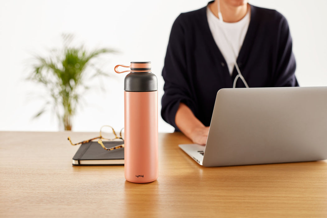 Lekue Insulated Bottle To Go, 16.9-Ounce, Coral