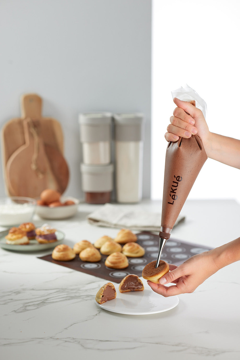 Lekue Reusable Piping Bag Set with 3 Tips, Silicone and Stainless Steel, White