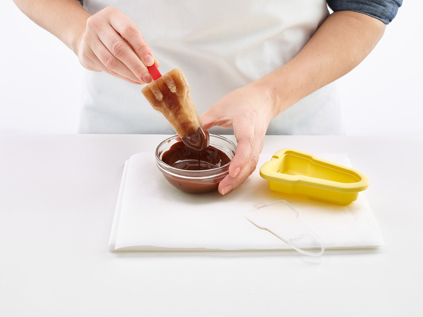 Lekue Iconic Shapes Ice Cream Pop Mold, Set of 4, Multicolor