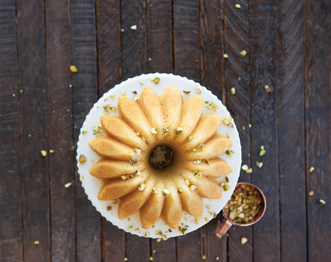 Nordic Ware Cast Aluminum Lotus Bundt Pan, Gold