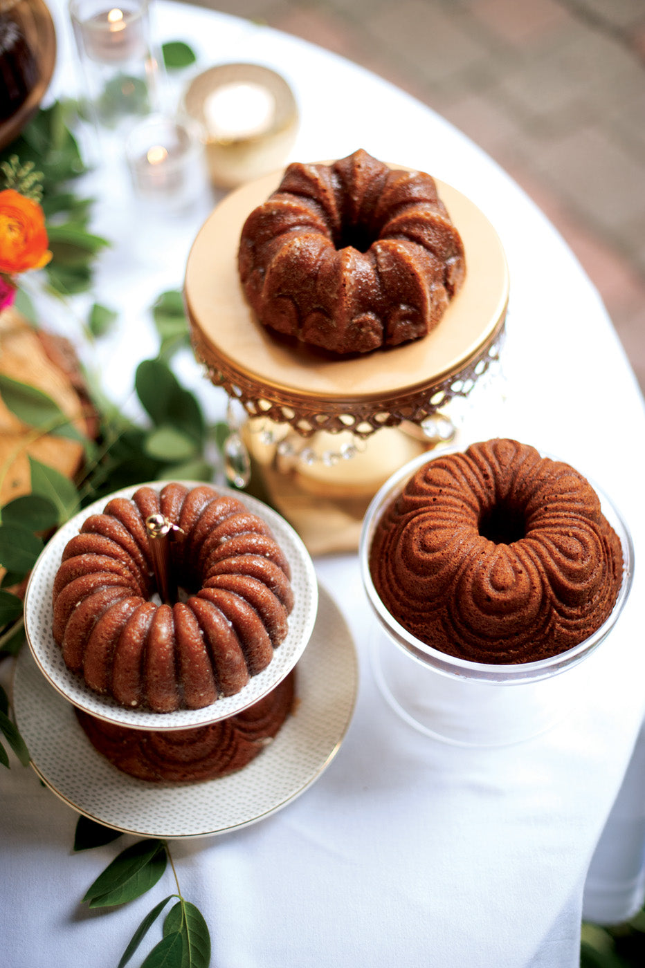 Nordic Ware Cast Aluminum Bundt Quartet Pan, Gold