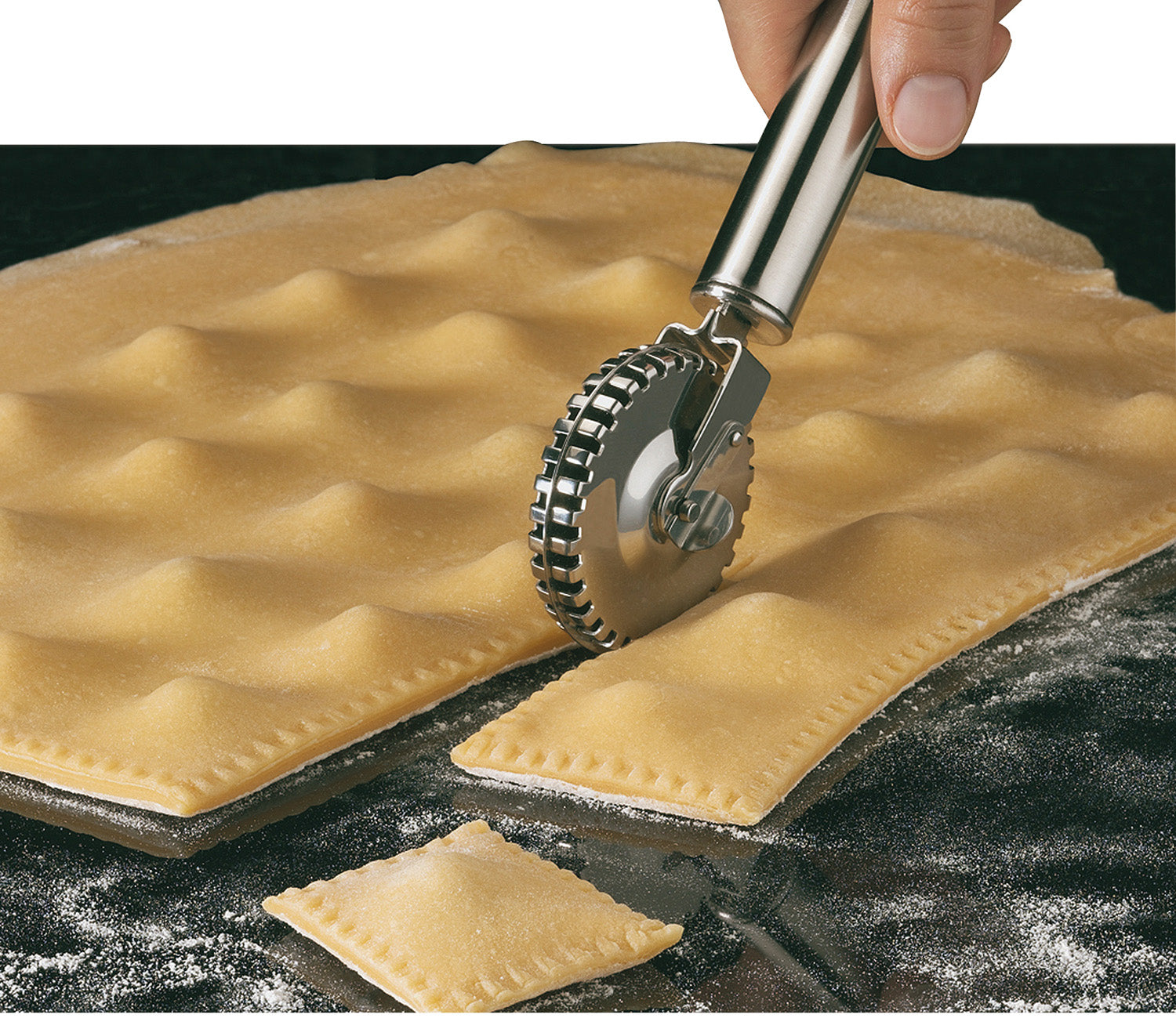 Kuchenprofi 7-Inch Stainless Ravioli Wheel For Cutting and Crimping Pasta Dough