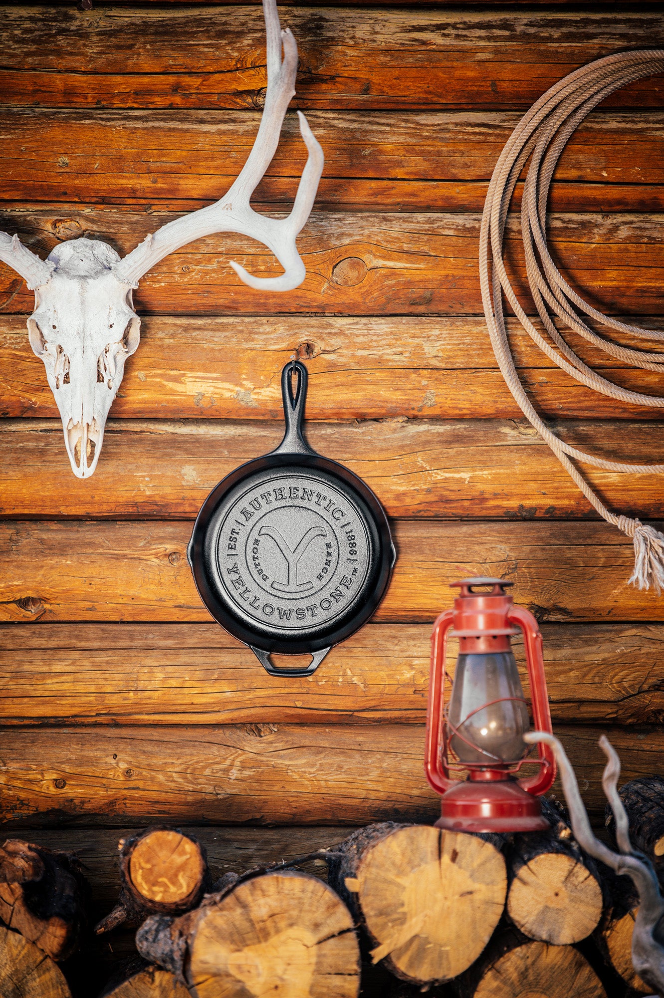 Lodge Yellowstone 10.25 Inch Seasoned Cast Iron Authentic Y Skillet